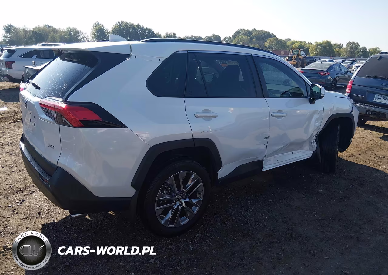 2023 Toyota Rav4 Xle Premium VIN:2T3C1RFV4PW262840 - 4