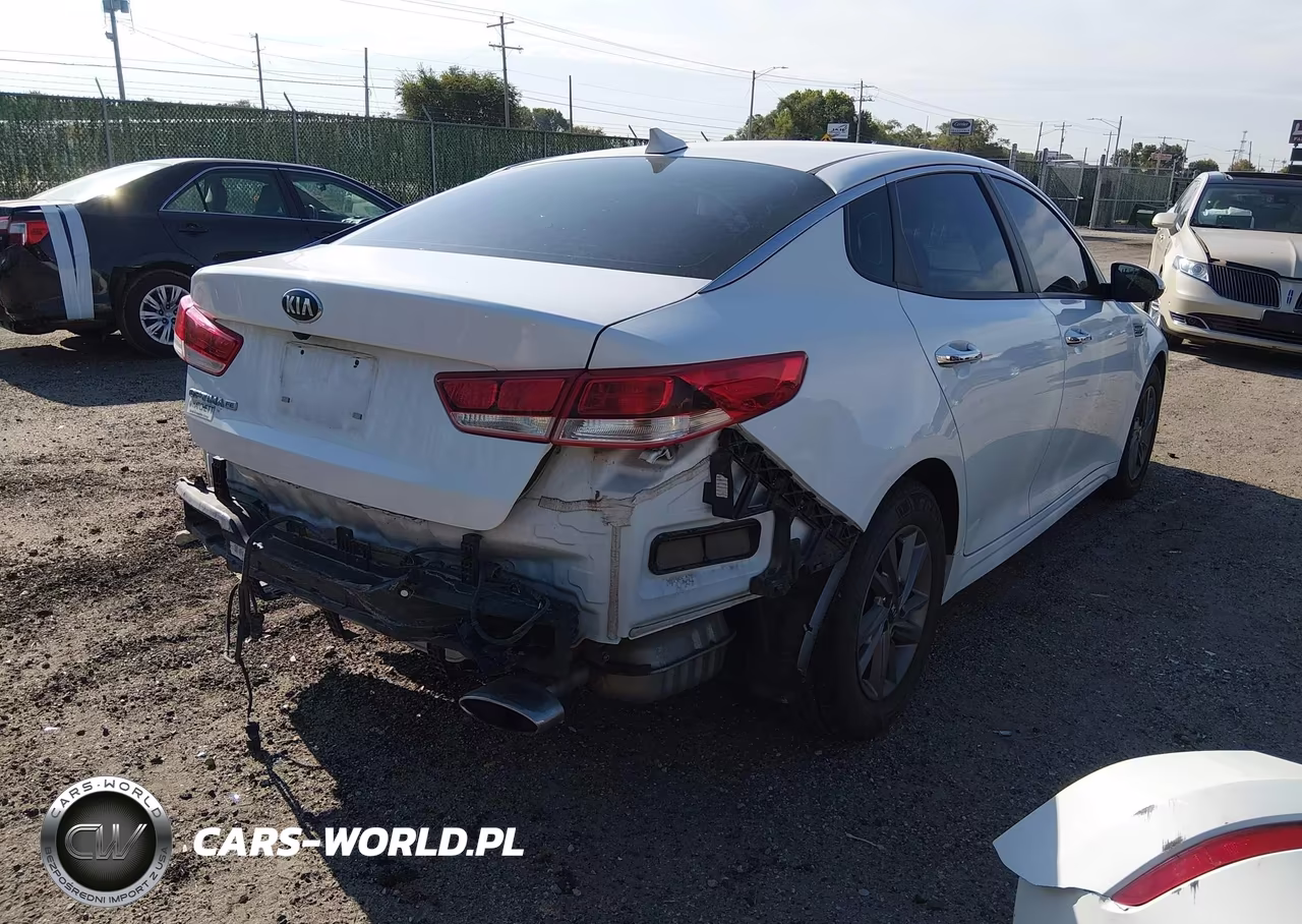 2019 Kia Optima Lx VIN:5XXGT4L3XKG341796 - 4
