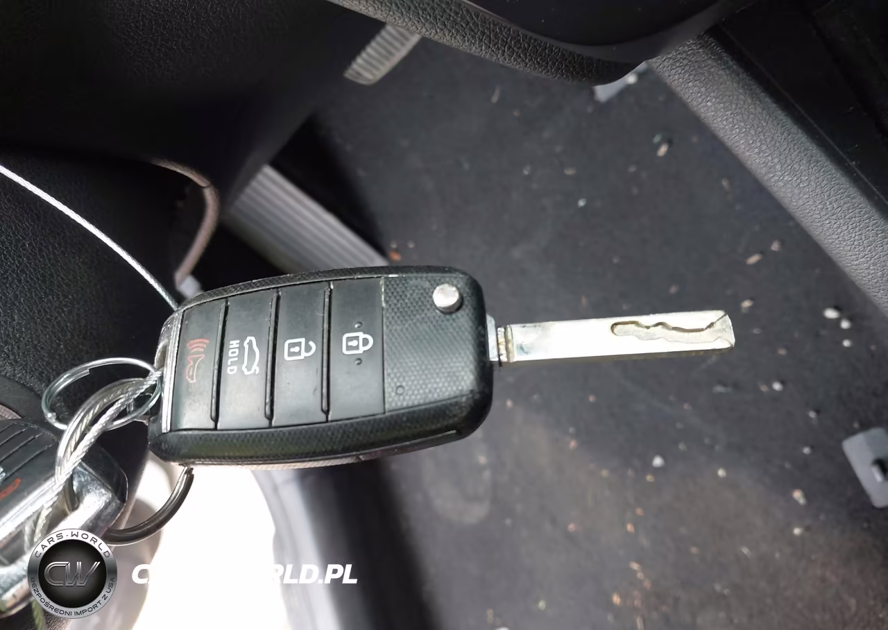 2016 Kia Optima Lx VIN:KNAGT4L36G5070647 - 11