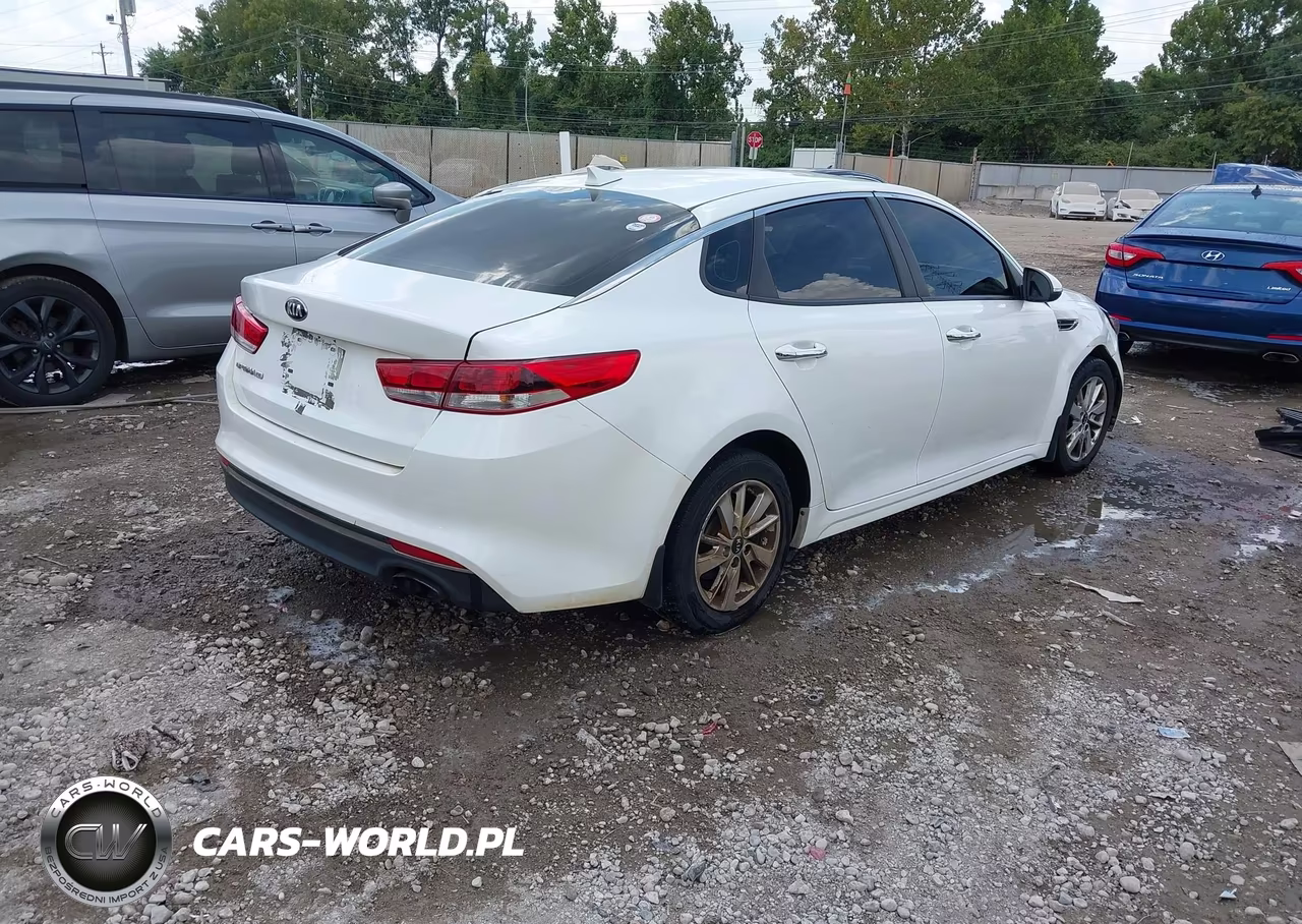 2016 Kia Optima Lx VIN:KNAGT4L36G5070647 - 4