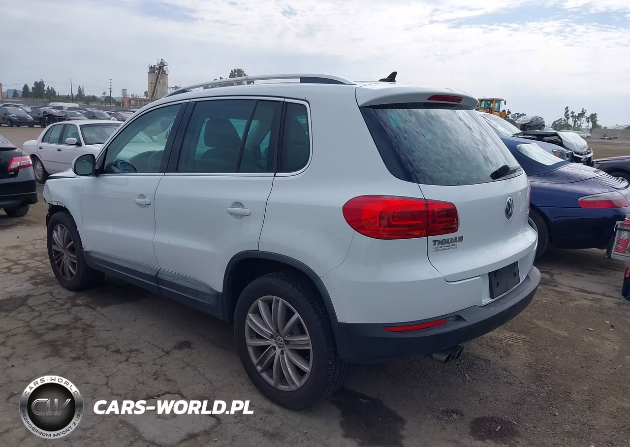 2015 Volkswagen Tiguan Se VIN:WVGAV7AX7FW592945 - 3
