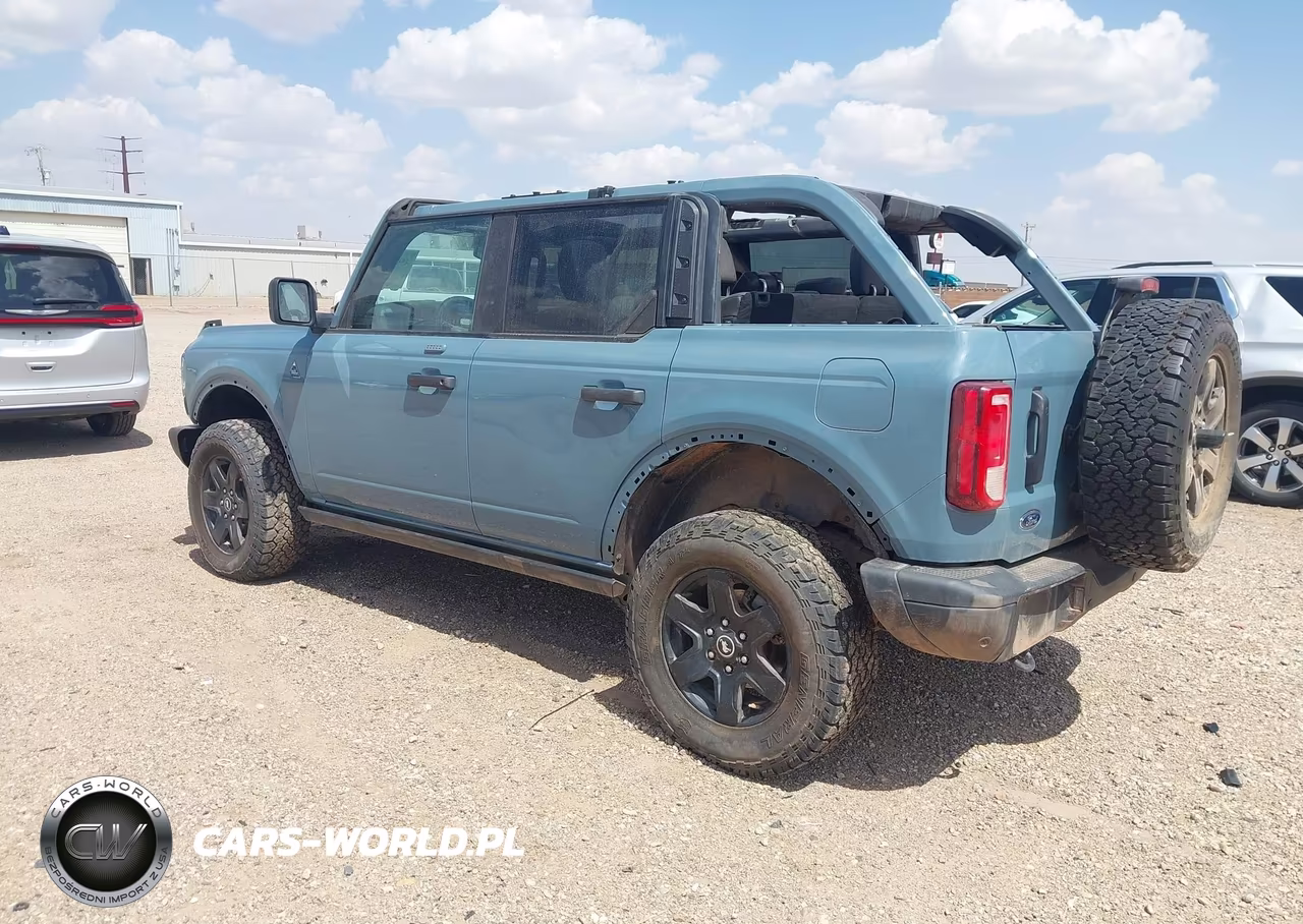 2023 Ford Bronco Black Diamond VIN:1FMEE5DH1PLB07616 - 3
