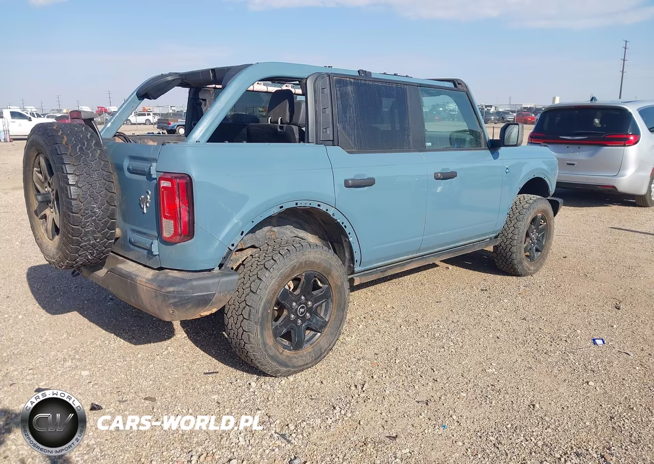 2023 Ford Bronco Black Diamond VIN:1FMEE5DH1PLB07616 - 4