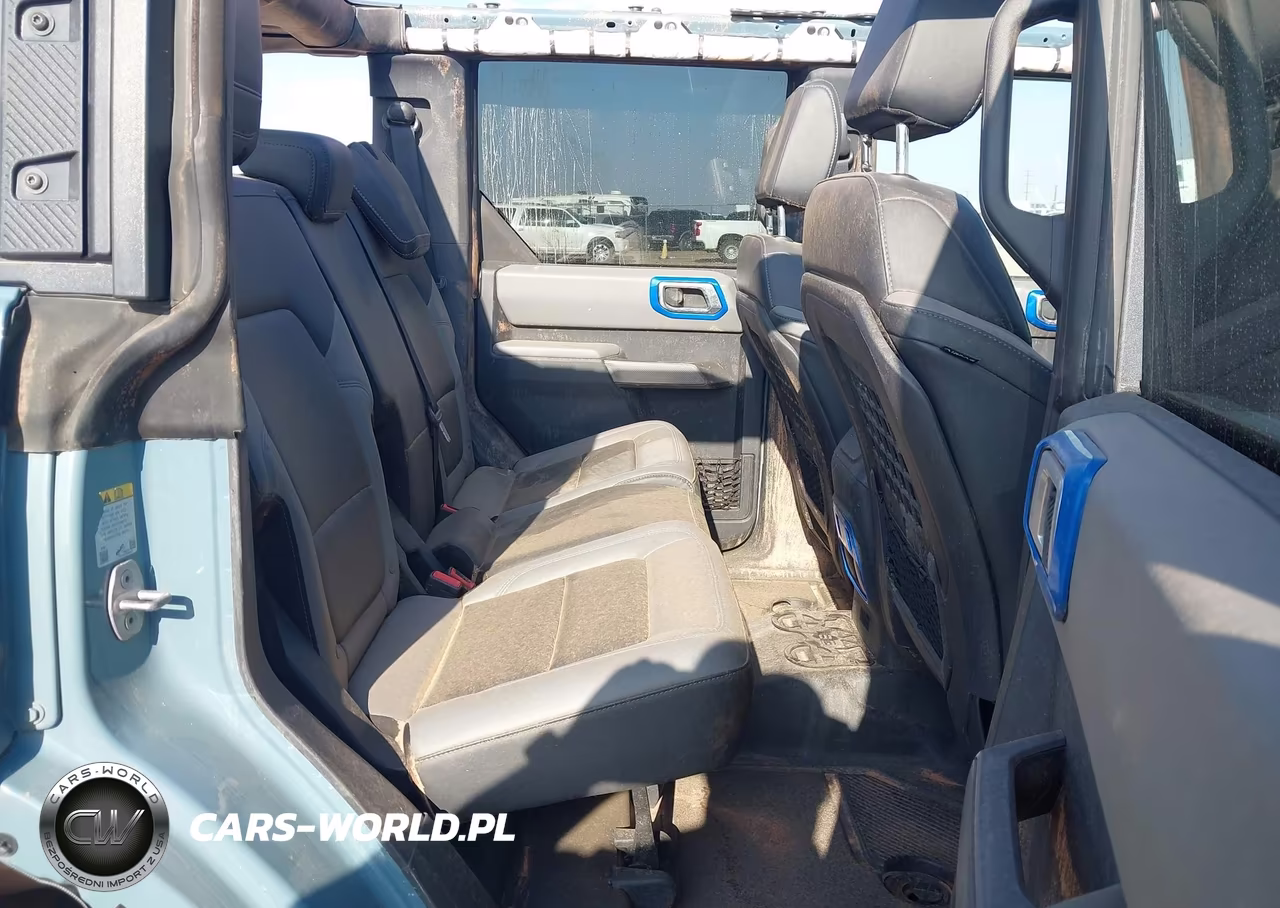 2023 Ford Bronco Black Diamond VIN:1FMEE5DH1PLB07616 - 8