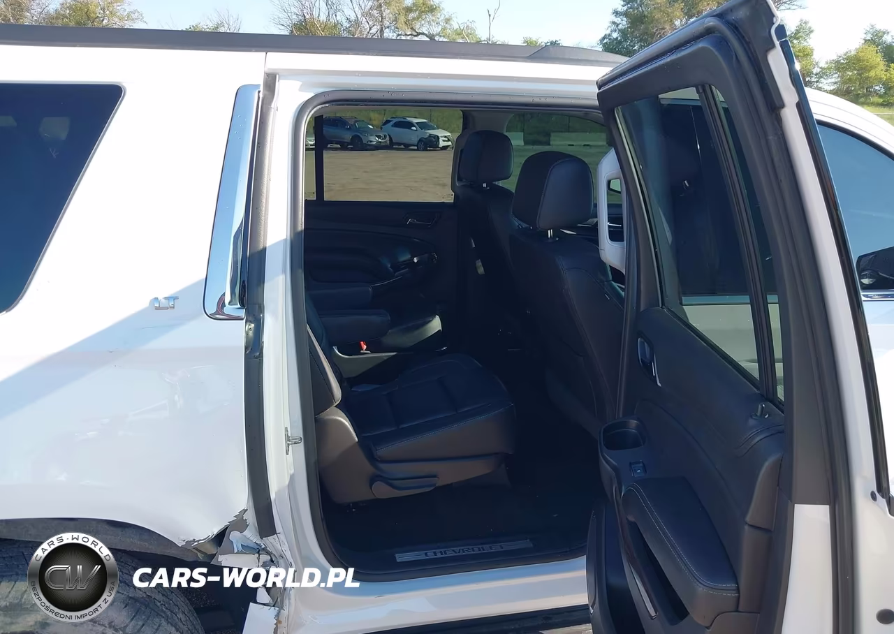 2018 Chevrolet Suburban Lt VIN:1GNSKHKCXJR382597 - 8