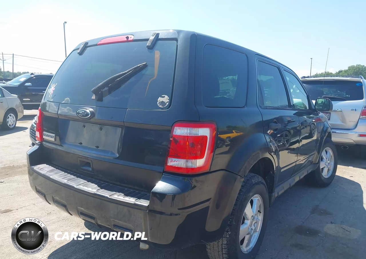 2011 Ford Escape Xls VIN:1FMCU0C78BKA48410 - 4