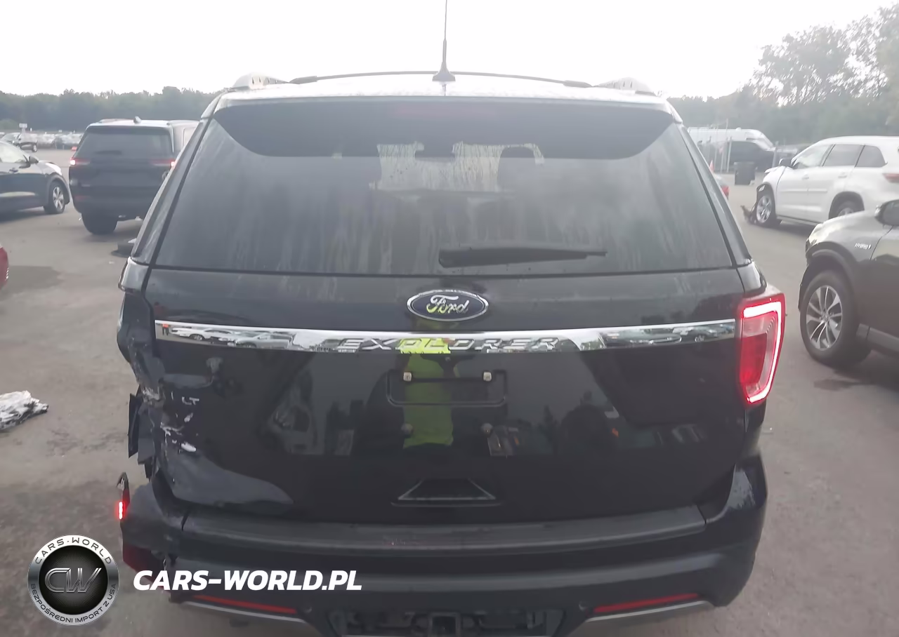 2019 Ford Explorer Xlt VIN:1FM5K7D83KGB04299 - 16