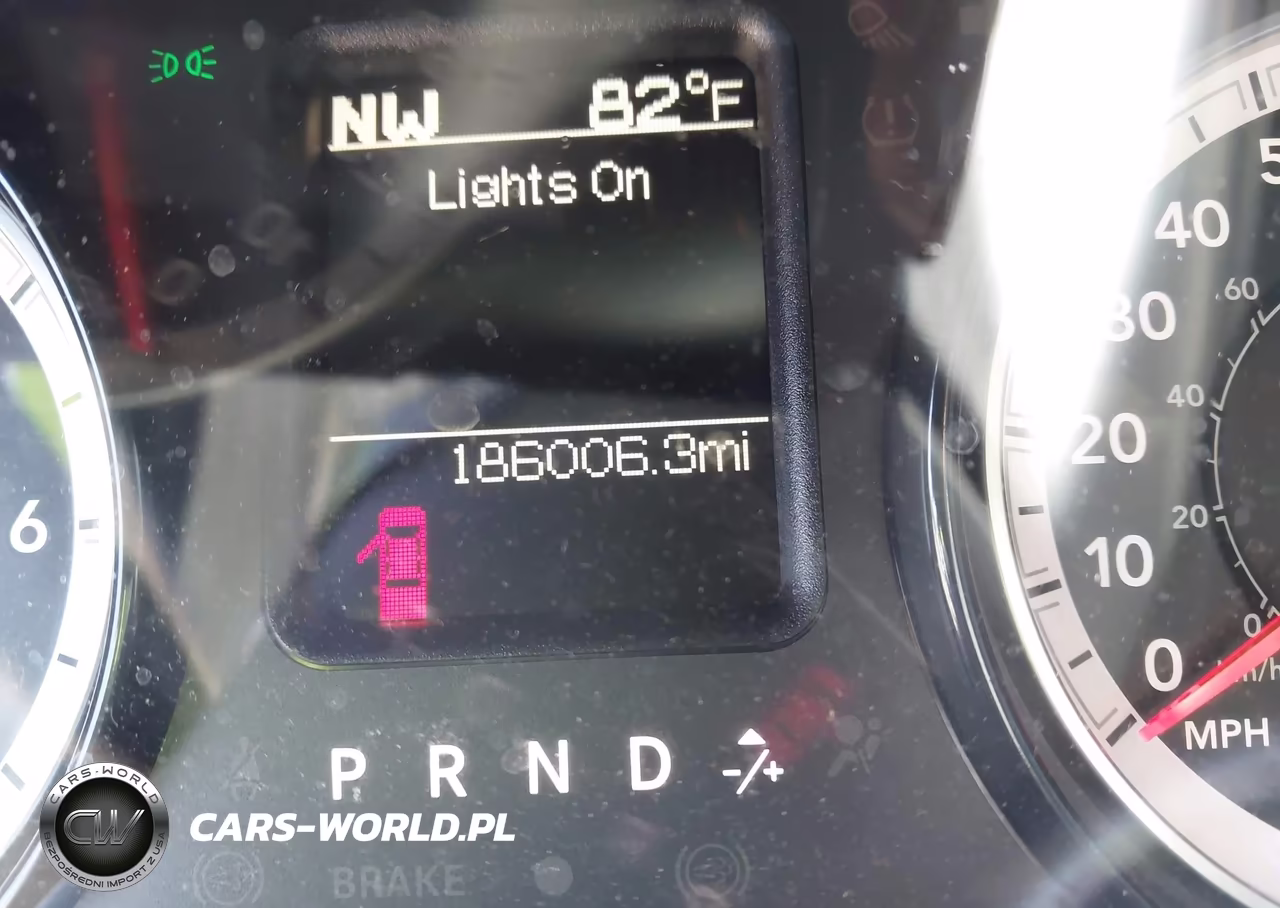 2017 Ram 1500 Express 4X2 6'4 Box VIN:1C6RR6FG1HS671169 - 15