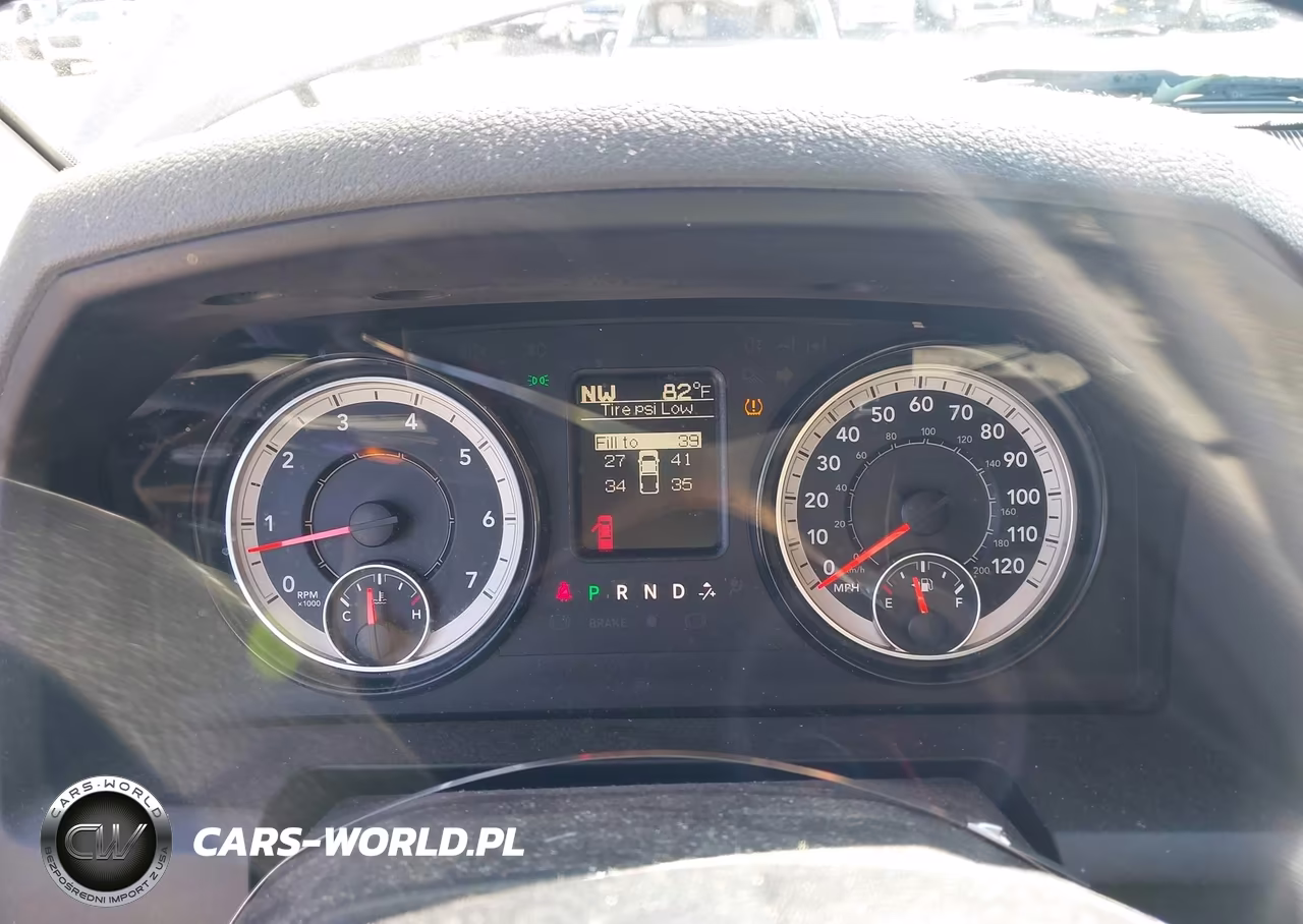 2017 Ram 1500 Express 4X2 6'4 Box VIN:1C6RR6FG1HS671169 - 7