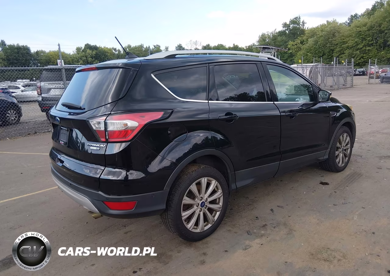 2018 Ford Escape Titanium VIN:1FMCU9J99JUA15153 - 4