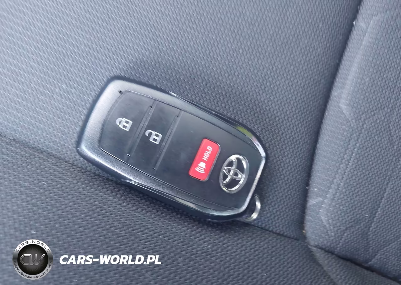 2025 Toyota Corolla Se VIN:JTND4MBE5S3235612 - 11