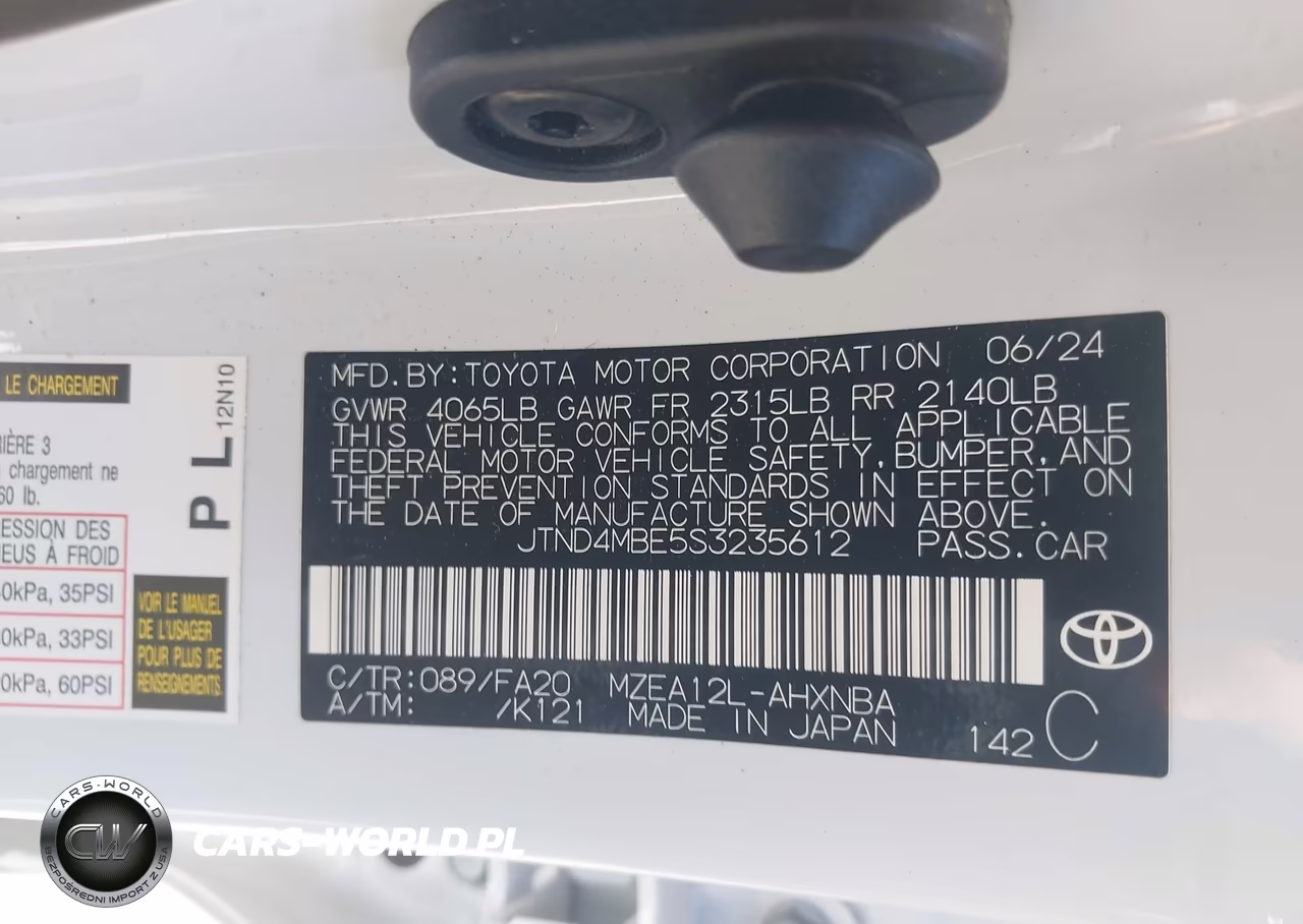2025 Toyota Corolla Se VIN:JTND4MBE5S3235612 - 9