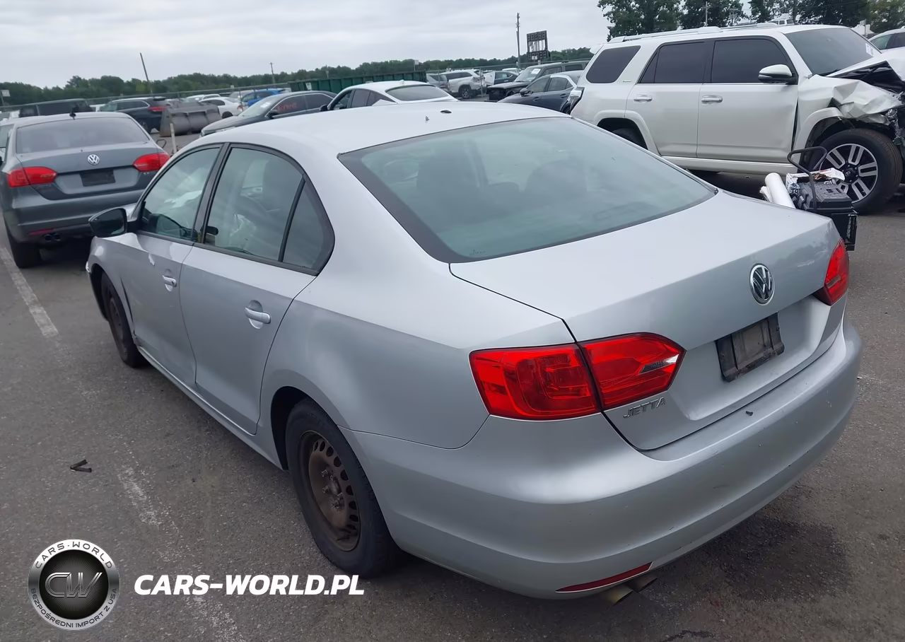 2014 Volkswagen Jetta 2.0L S VIN:3VW2K7AJ1EM357692 - 3