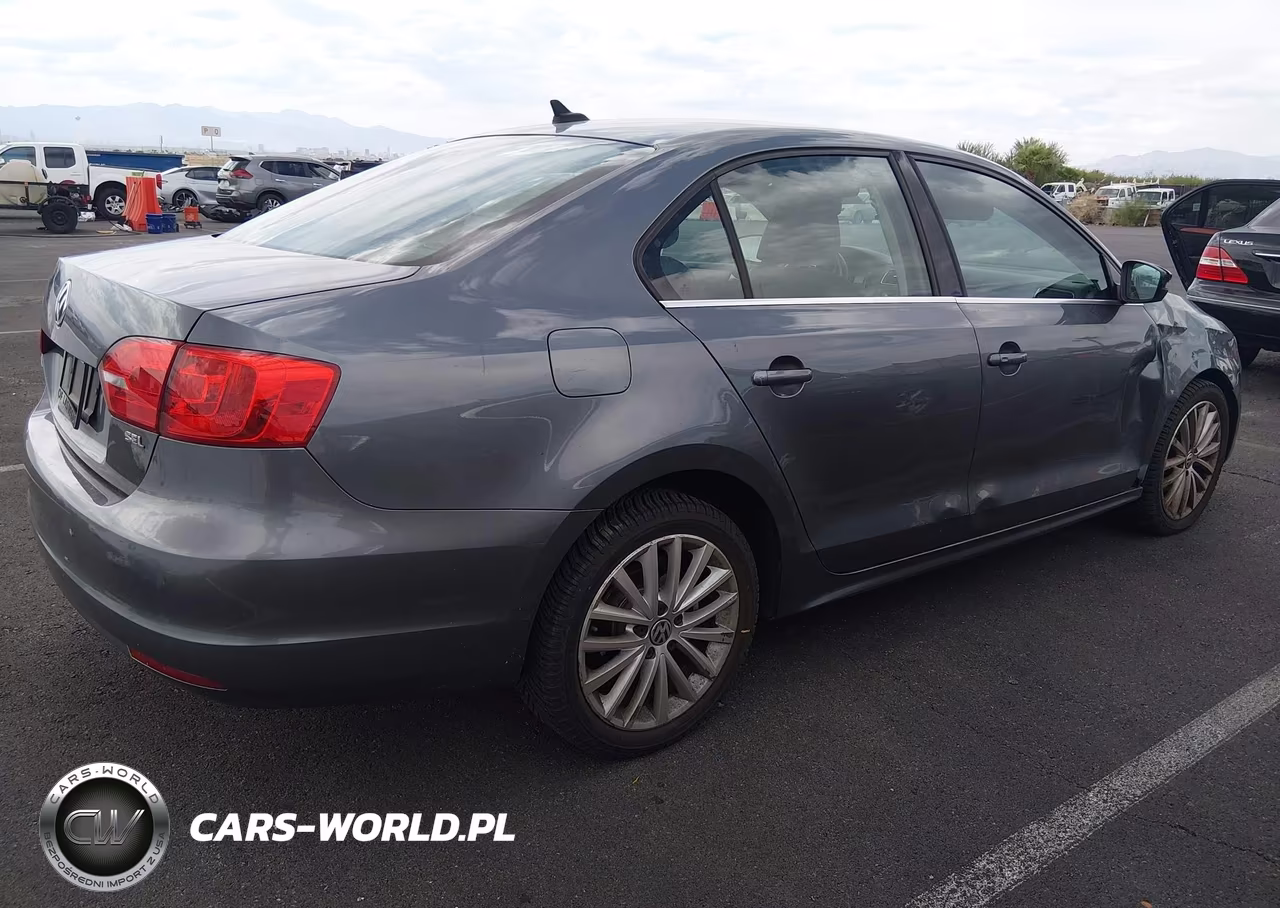 2014 Volkswagen Jetta 1.8T Sel VIN:3VWL17AJXEM393484 - 4