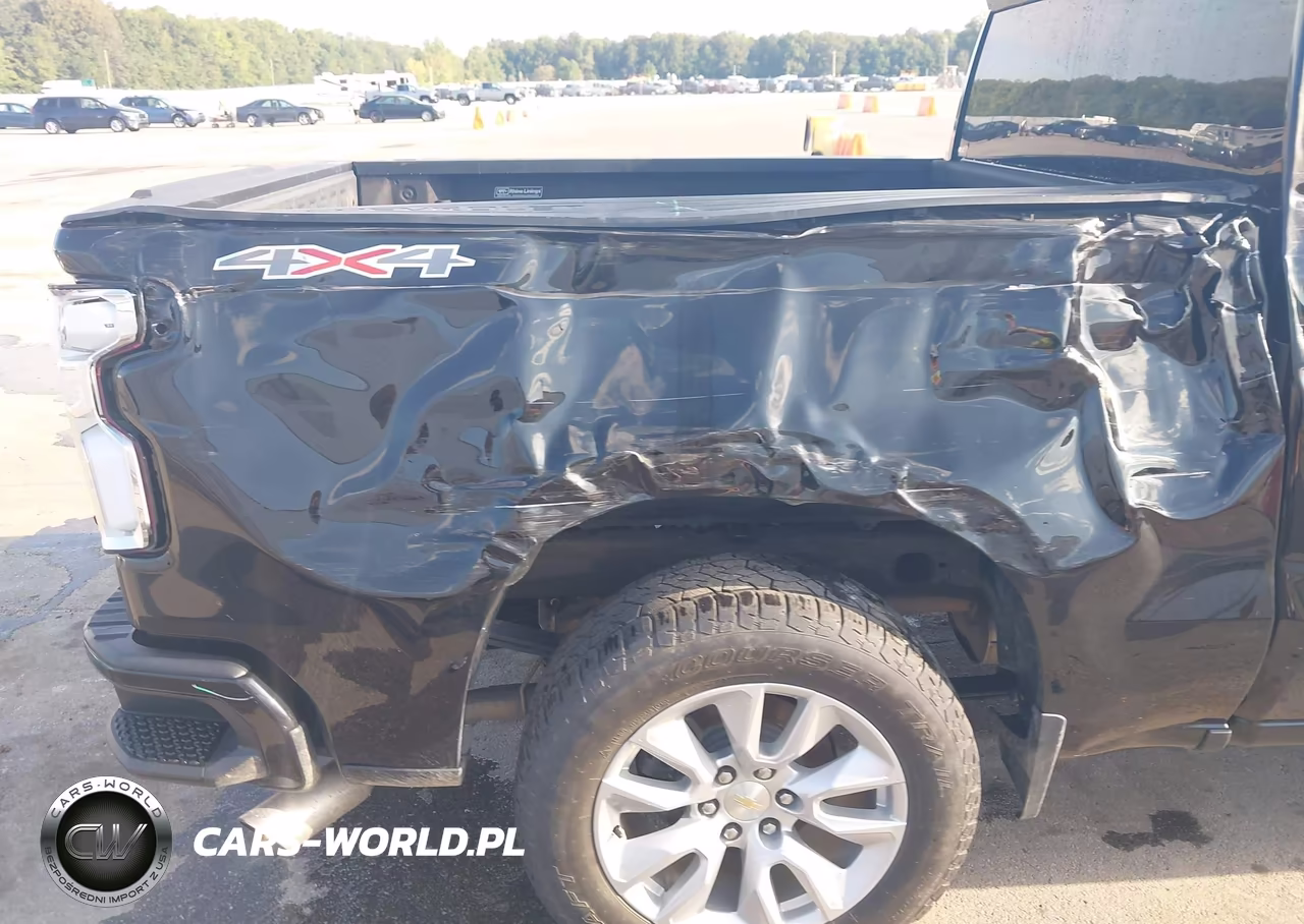 2021 Chevrolet Silverado 1500 4Wd Short Bed Custom VIN:3GCPYBEH7MG127203 - 18