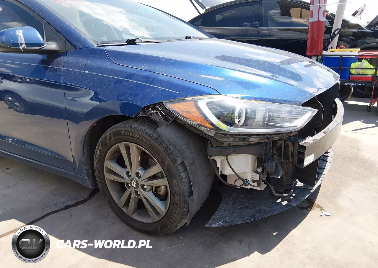 2018 Hyundai Elantra Value Edition VIN:5NPD84LFXJH329777 - 17