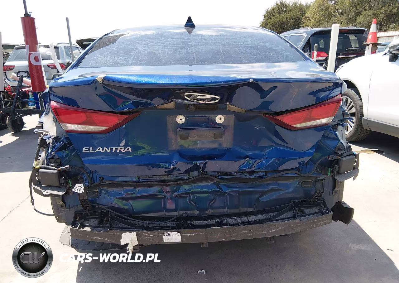 2018 Hyundai Elantra Value Edition VIN:5NPD84LFXJH329777 - 19