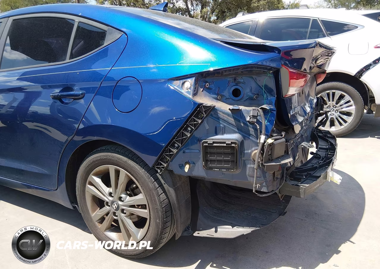 2018 Hyundai Elantra Value Edition VIN:5NPD84LFXJH329777 - 20