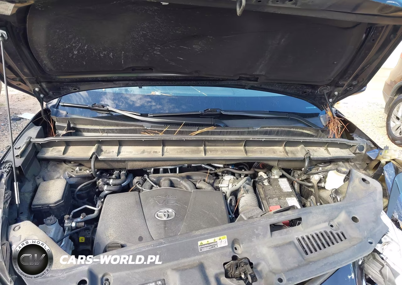 2020 Toyota Highlander Le VIN:5TDZZRAH9LS025440 - 10