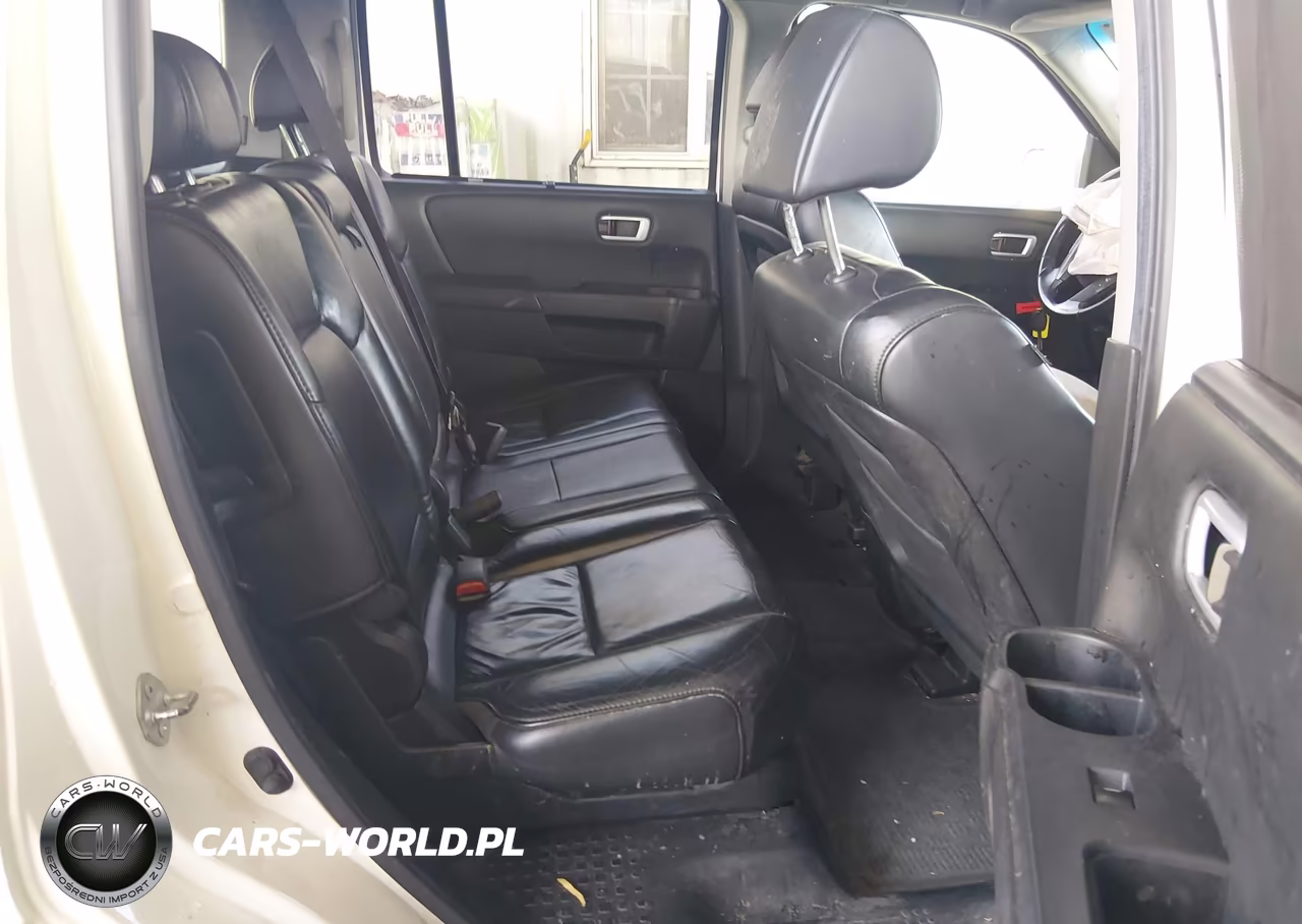 2011 Honda Pilot Touring VIN:5FNYF3H98BB057119 - 8