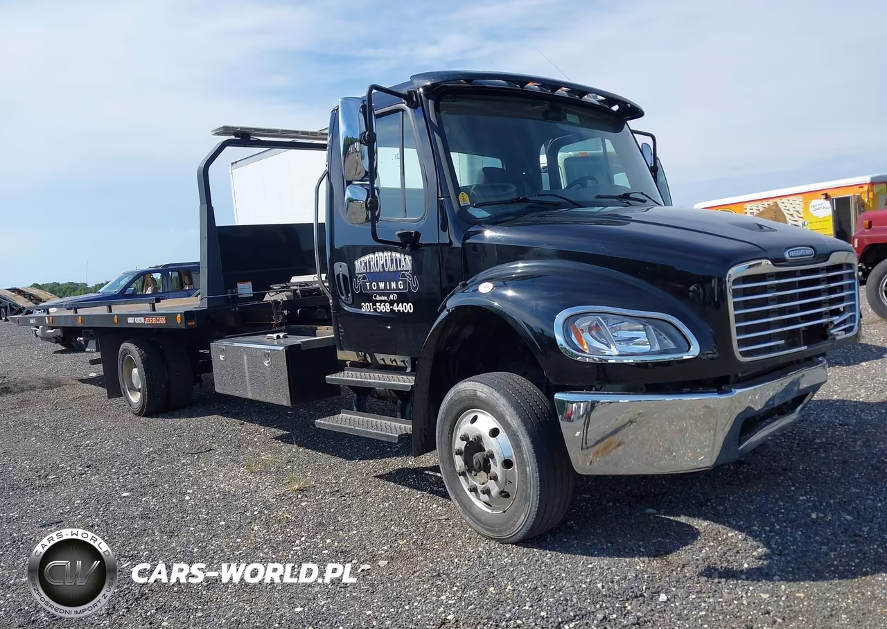 2022 Freightliner M2 106