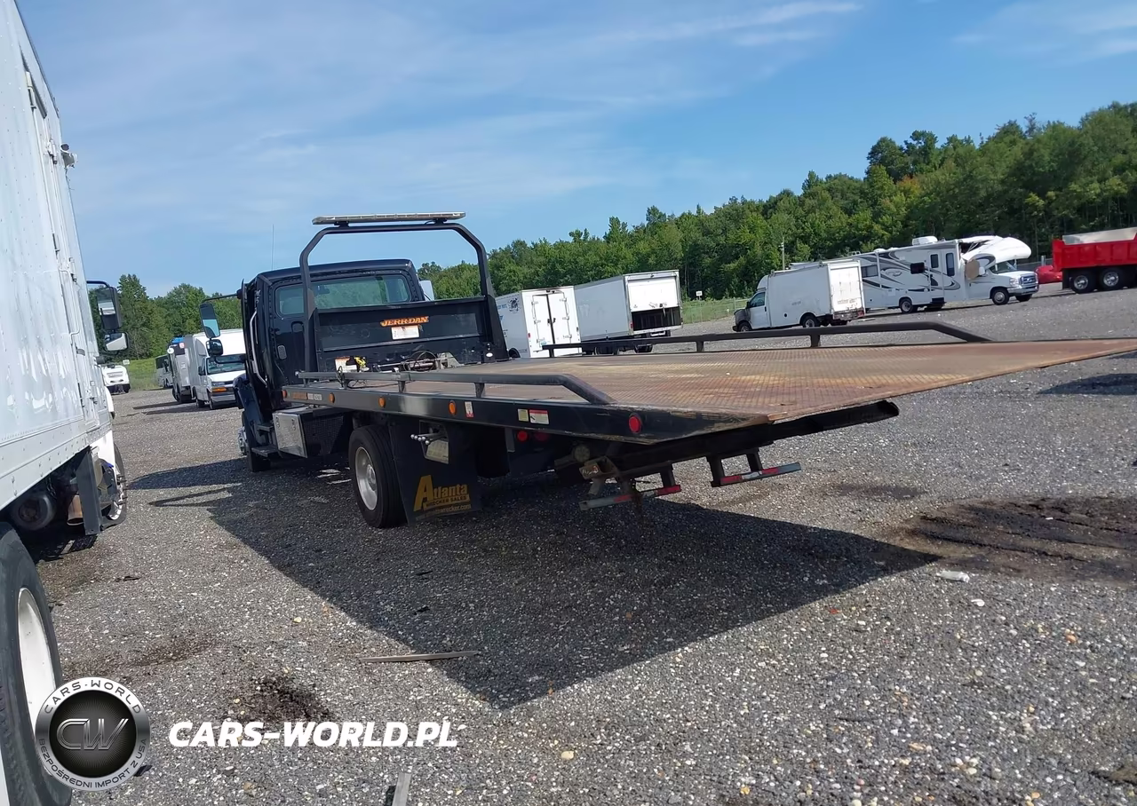 2022 Freightliner M2 106 VIN:1FVACVFD0NHND9682 - 3