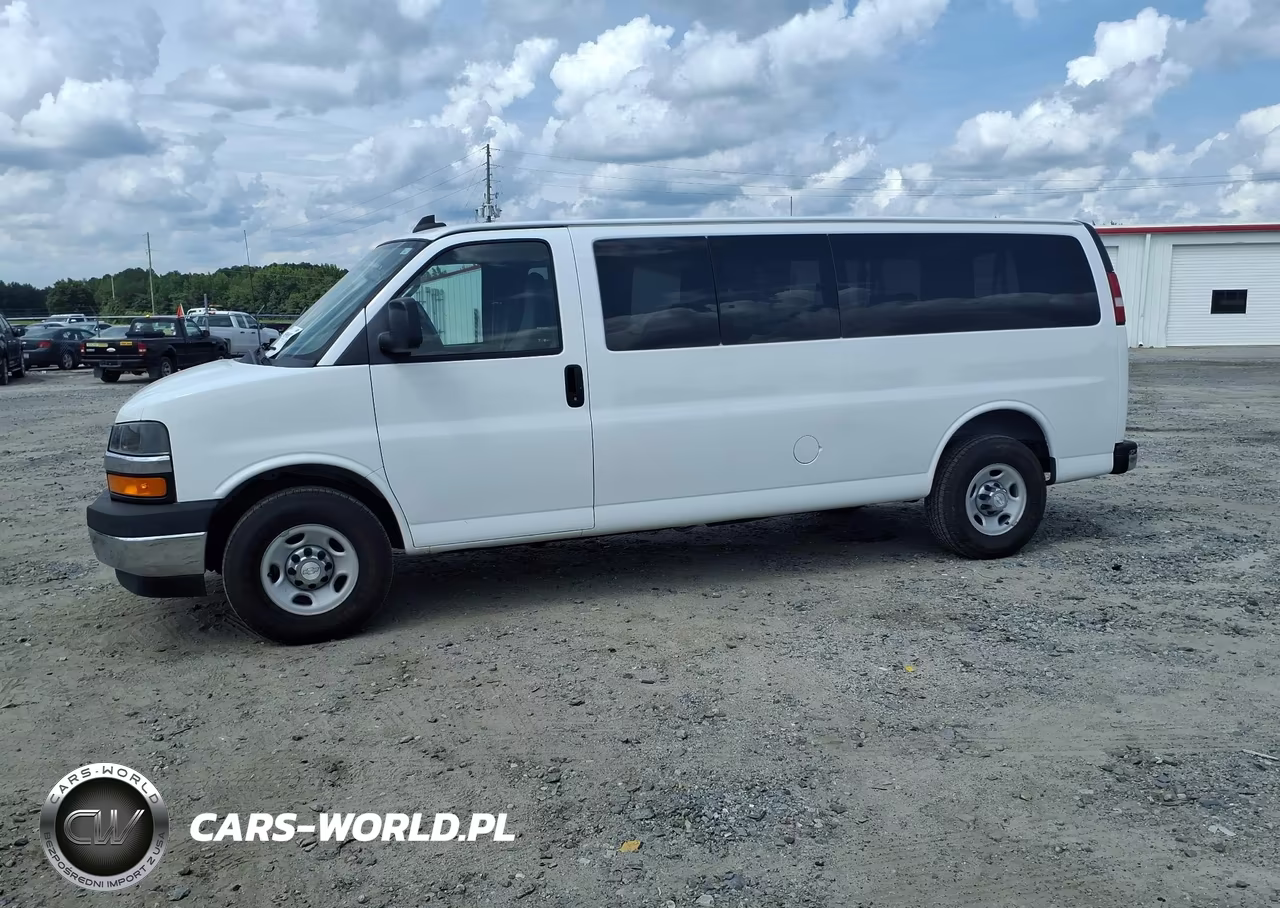 2017 Chevrolet Express 3500 Lt VIN:1GAZGPFG3H1302414 - 14
