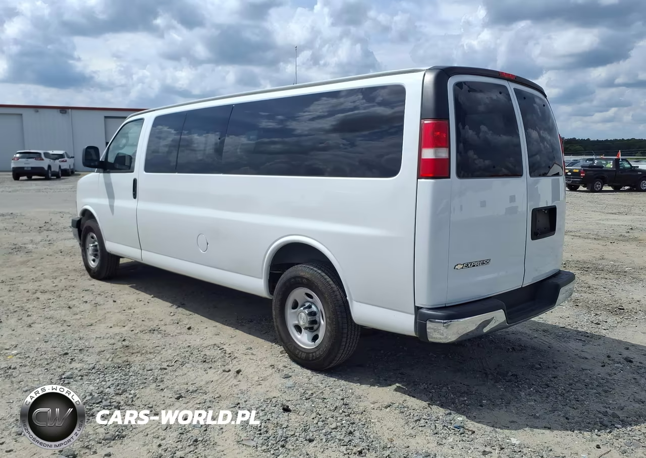 2017 Chevrolet Express 3500 Lt VIN:1GAZGPFG3H1302414 - 3