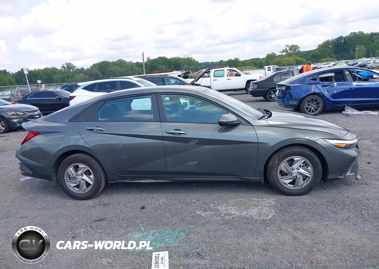 2025 Hyundai Elantra Se VIN:KMHLL4DG8SU088306 - 13