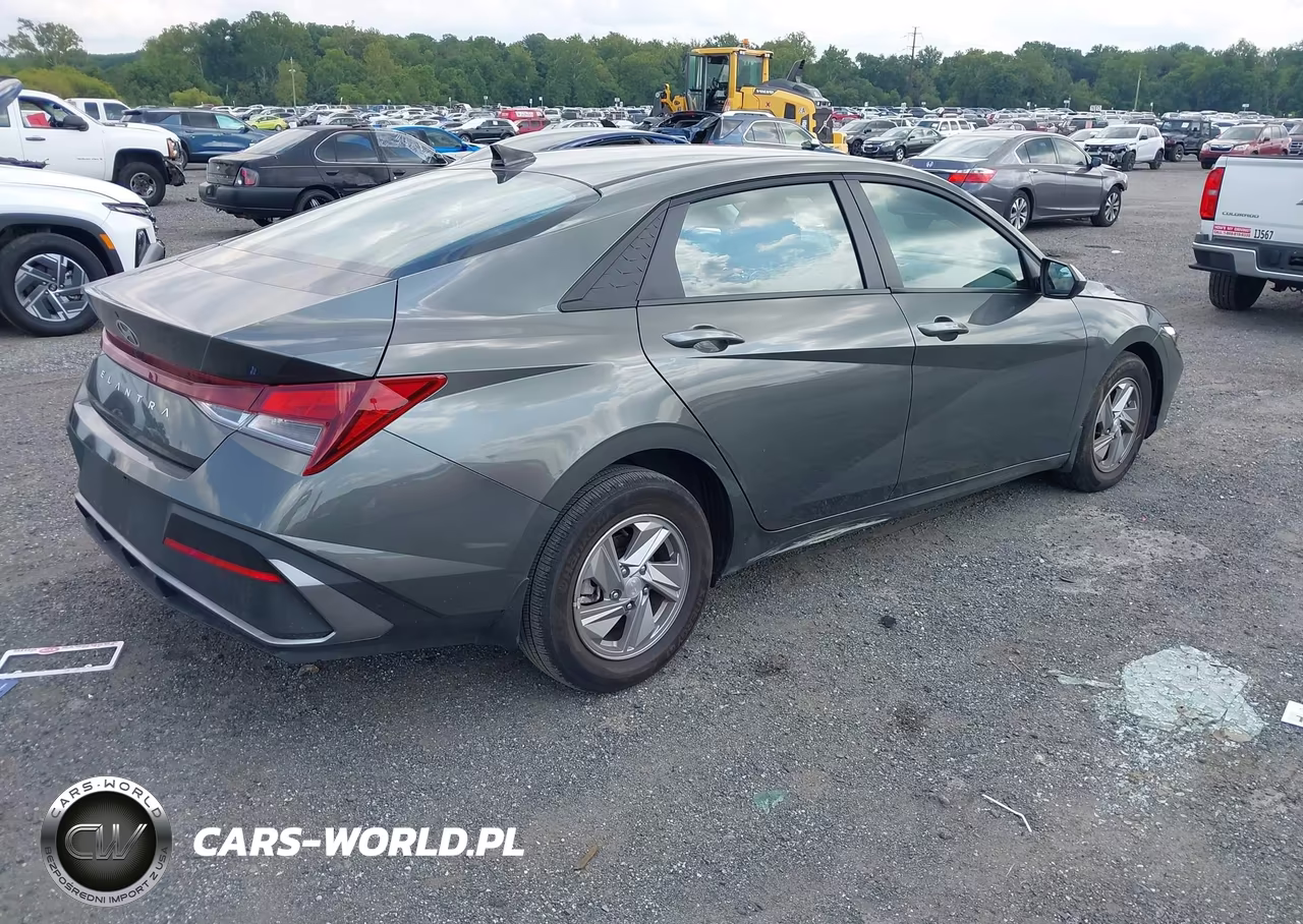 2025 Hyundai Elantra Se VIN:KMHLL4DG8SU088306 - 4