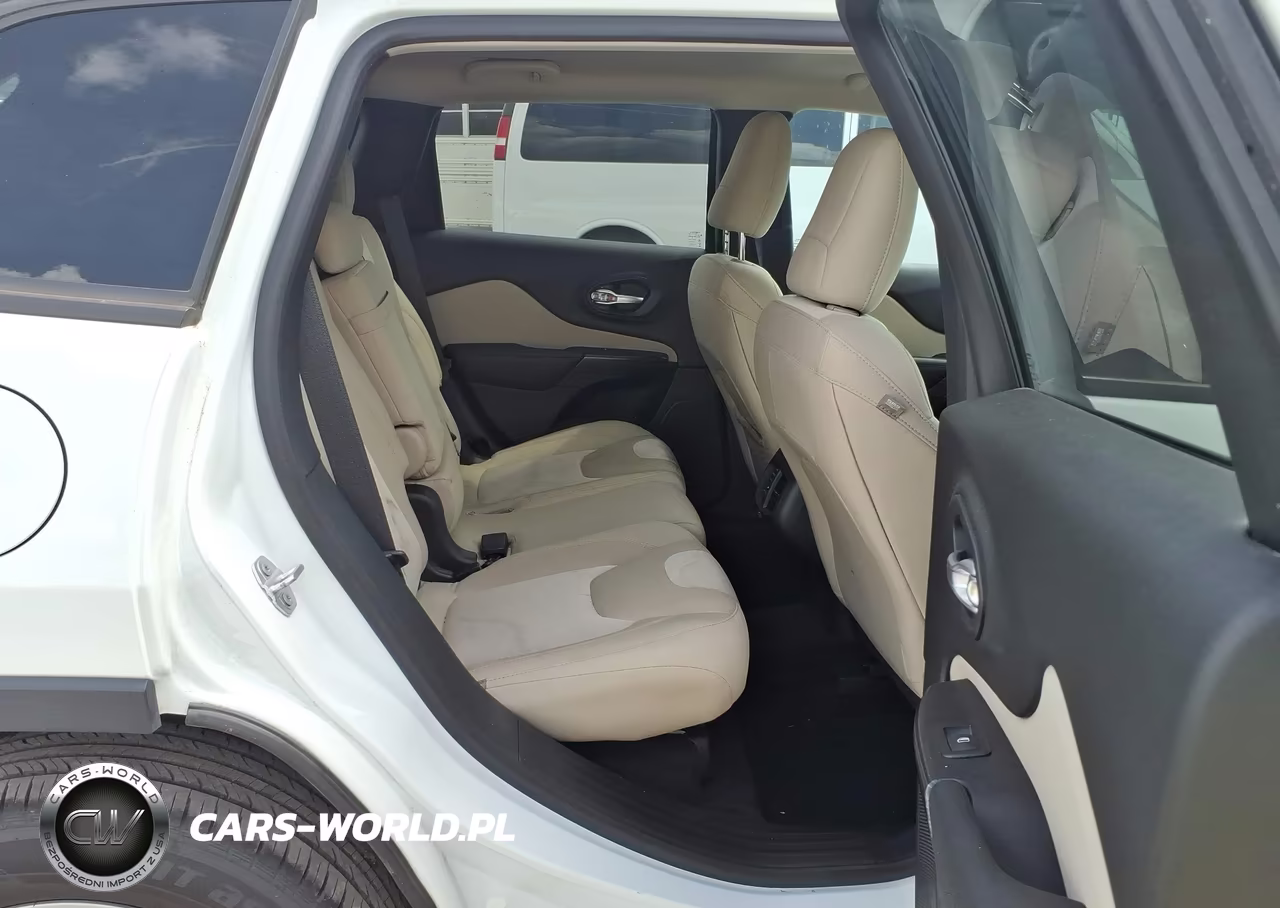 2016 Jeep Cherokee Sport VIN:1C4PJMAB0GW313981 - 8