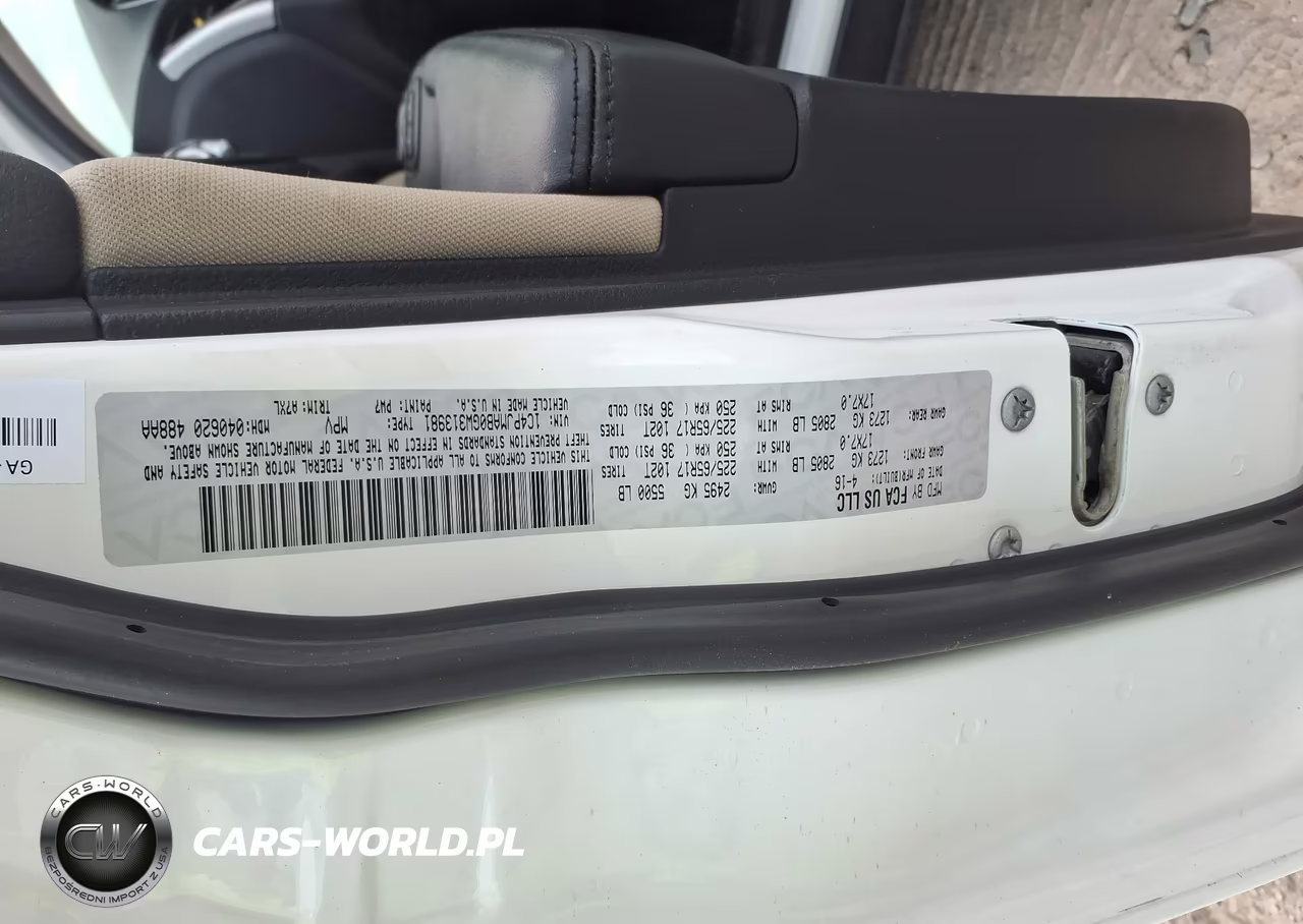 2016 Jeep Cherokee Sport VIN:1C4PJMAB0GW313981 - 9