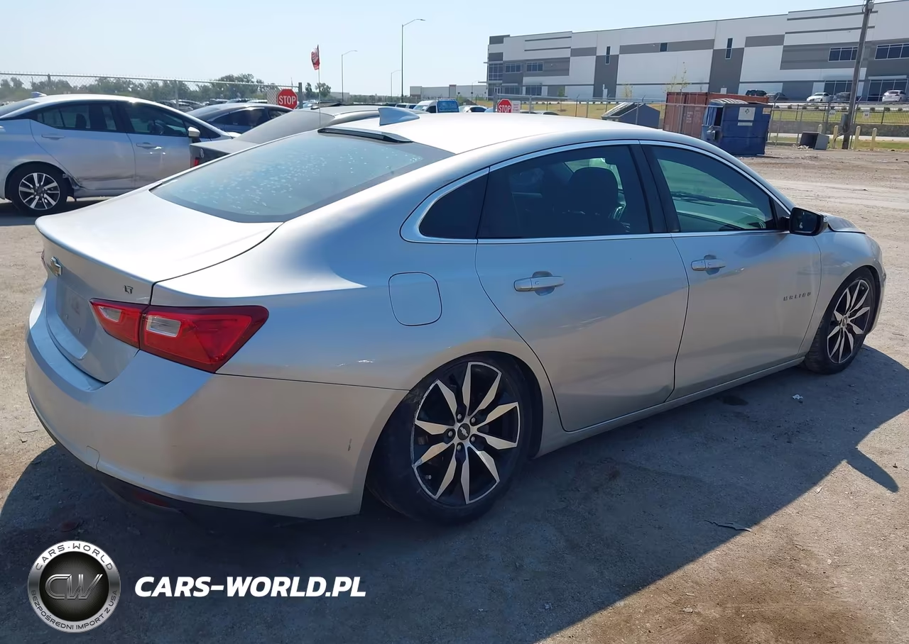 2018 Chevrolet Malibu Lt VIN:1G1ZD5STXJF277553 - 4