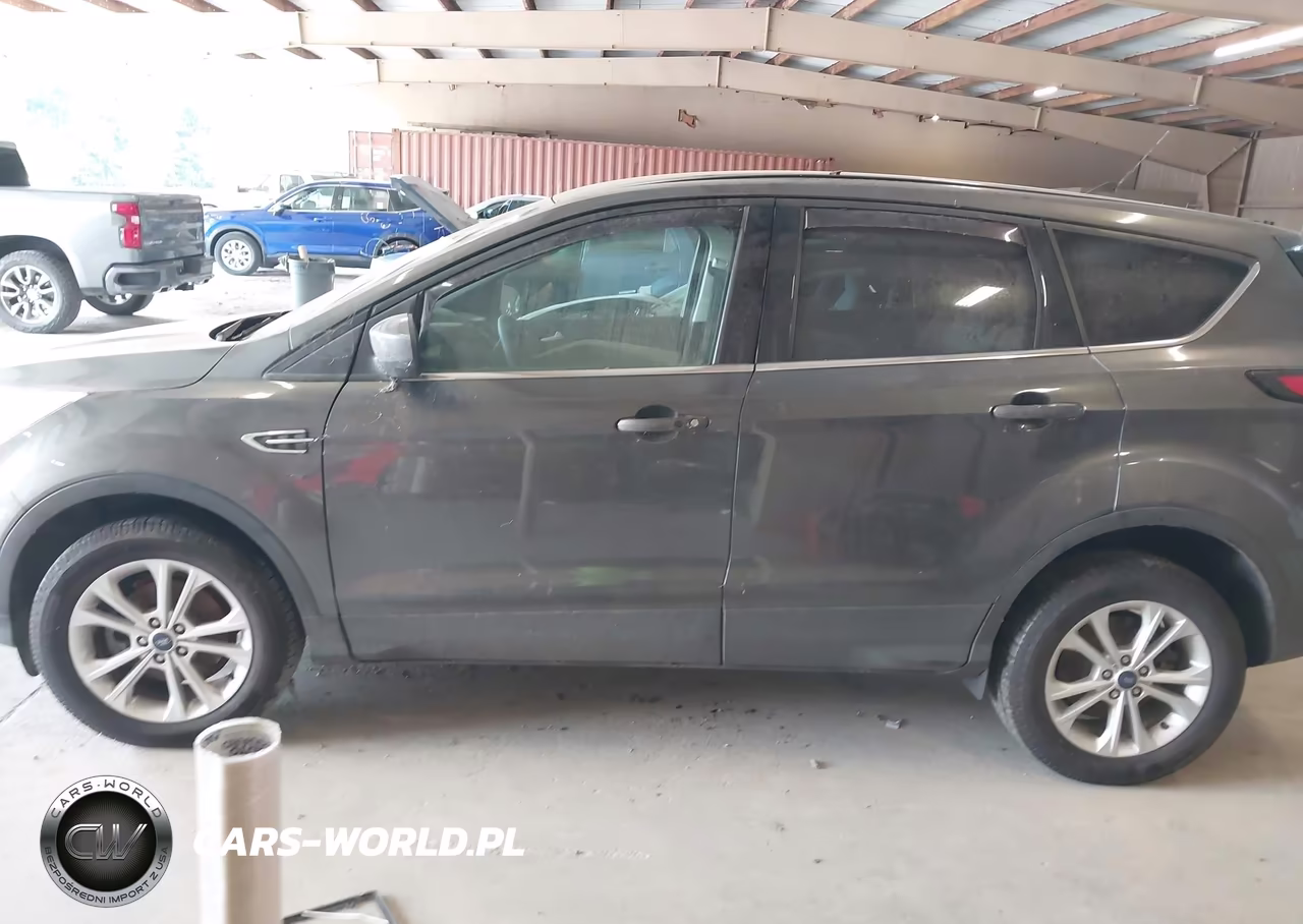 2019 Ford Escape Se VIN:1FMCU0GD7KUA38147 - 14