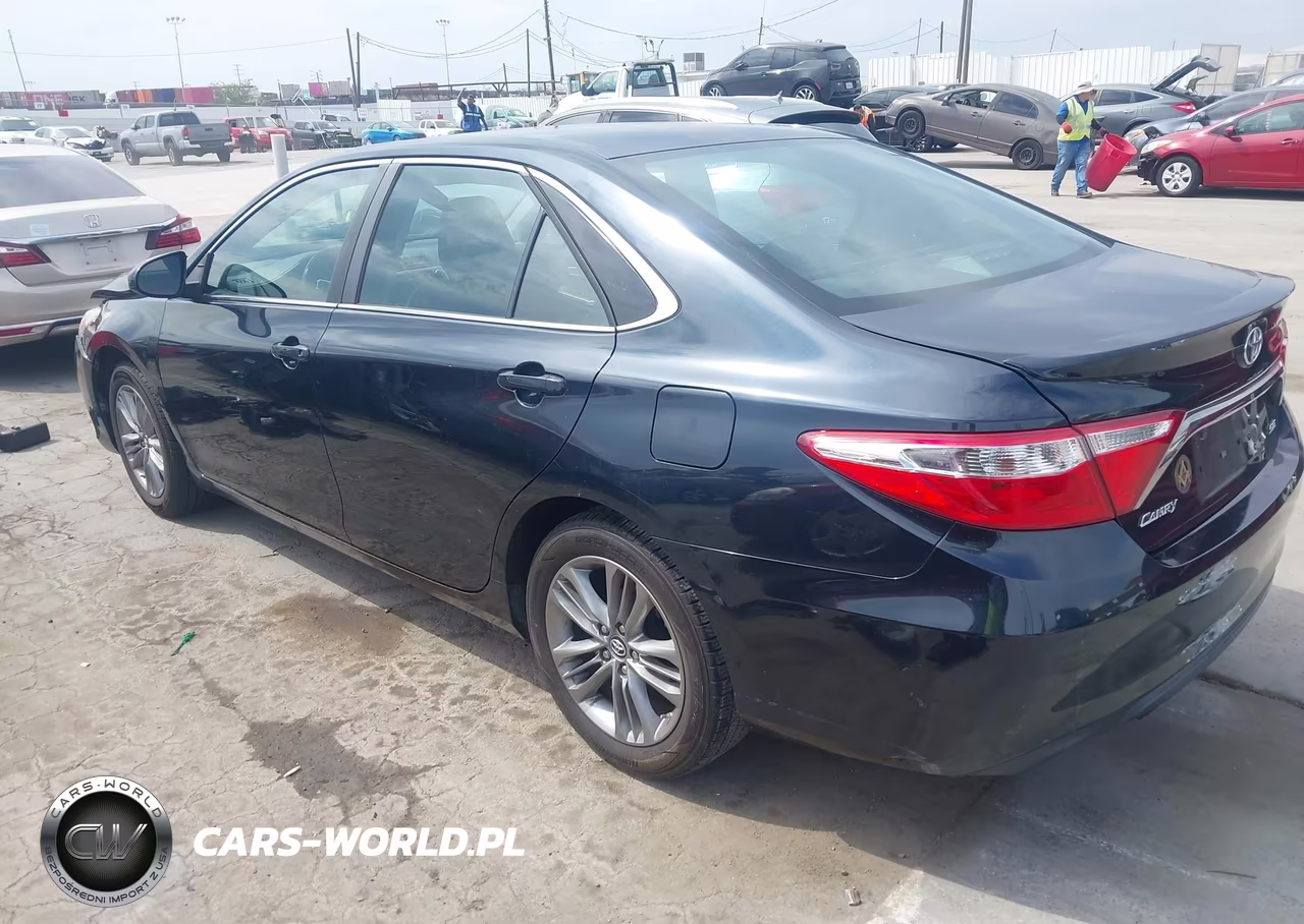 2017 Toyota Camry Se VIN:4T1BF1FK7HU283390 - 3