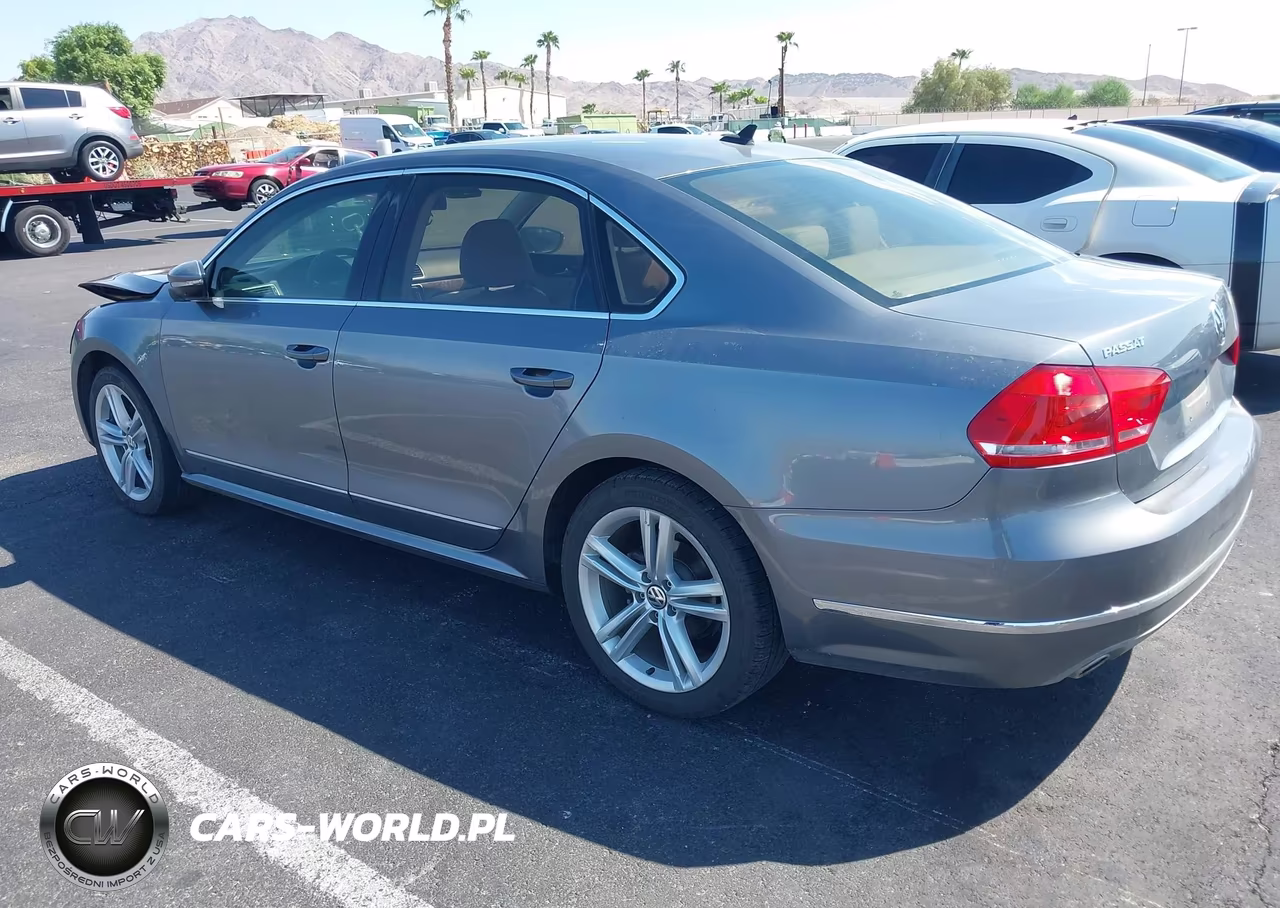 2012 Volkswagen Passat 2.0L Tdi Sel Premium VIN:1VWCN7A33CC082242 - 3