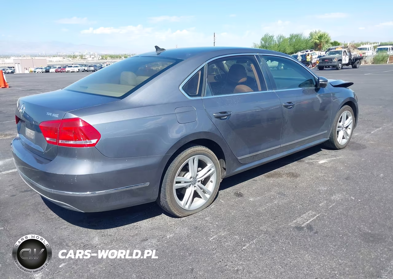 2012 Volkswagen Passat 2.0L Tdi Sel Premium VIN:1VWCN7A33CC082242 - 4