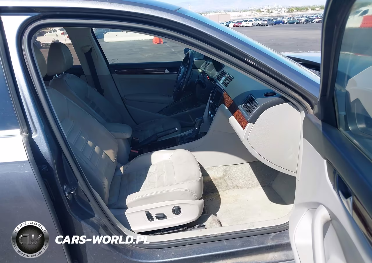 2012 Volkswagen Passat 2.0L Tdi Sel Premium VIN:1VWCN7A33CC082242 - 5