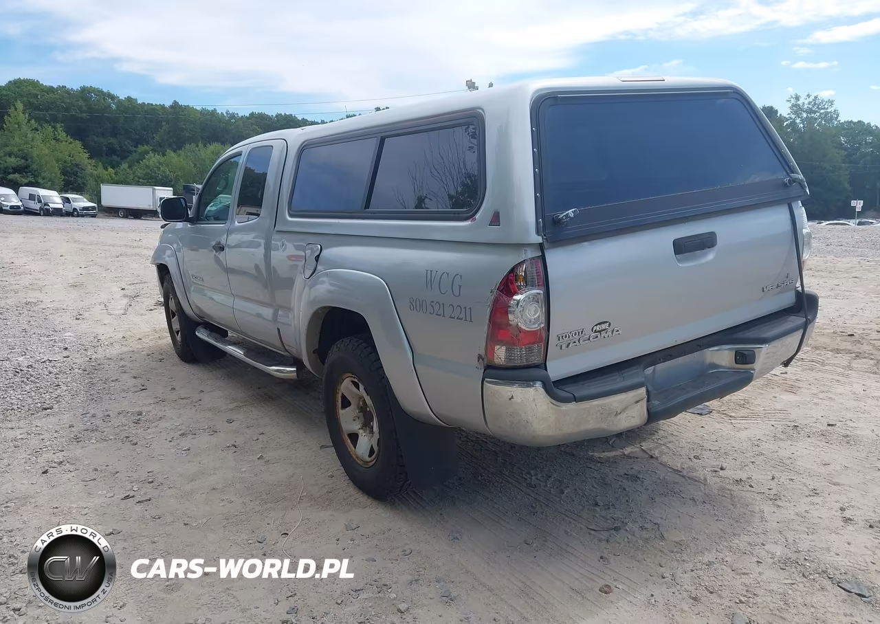 2010 Toyota Tacoma Base V6 VIN:5TEUU4ENXAZ673235 - 3