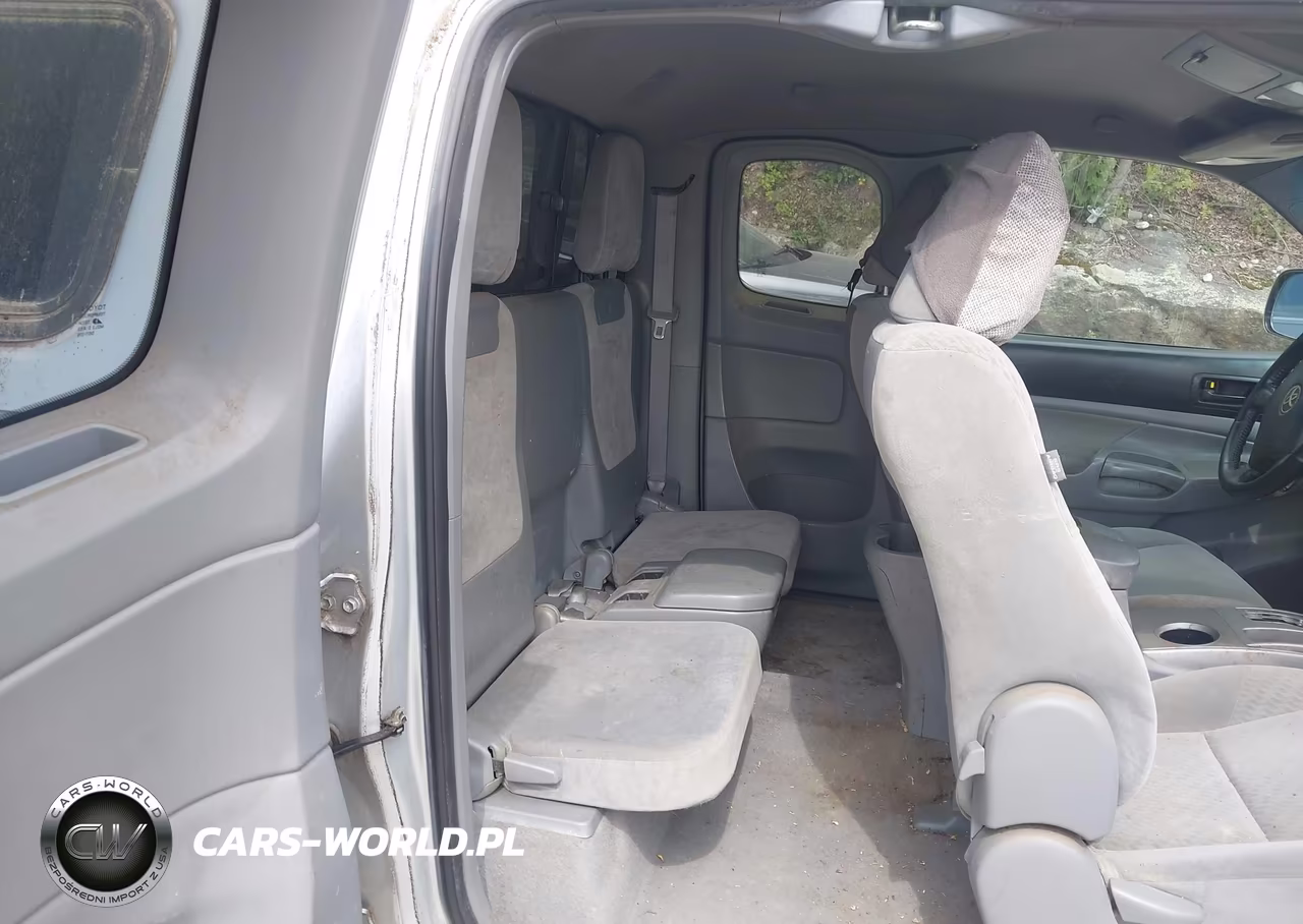 2010 Toyota Tacoma Base V6 VIN:5TEUU4ENXAZ673235 - 8