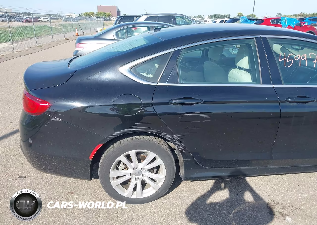 2015 Chrysler 200 Limited VIN:1C3CCCAB7FN704914 - 16