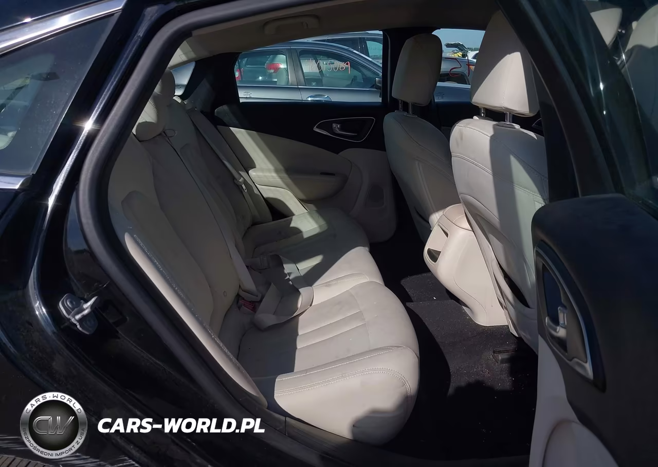 2015 Chrysler 200 Limited VIN:1C3CCCAB7FN704914 - 8