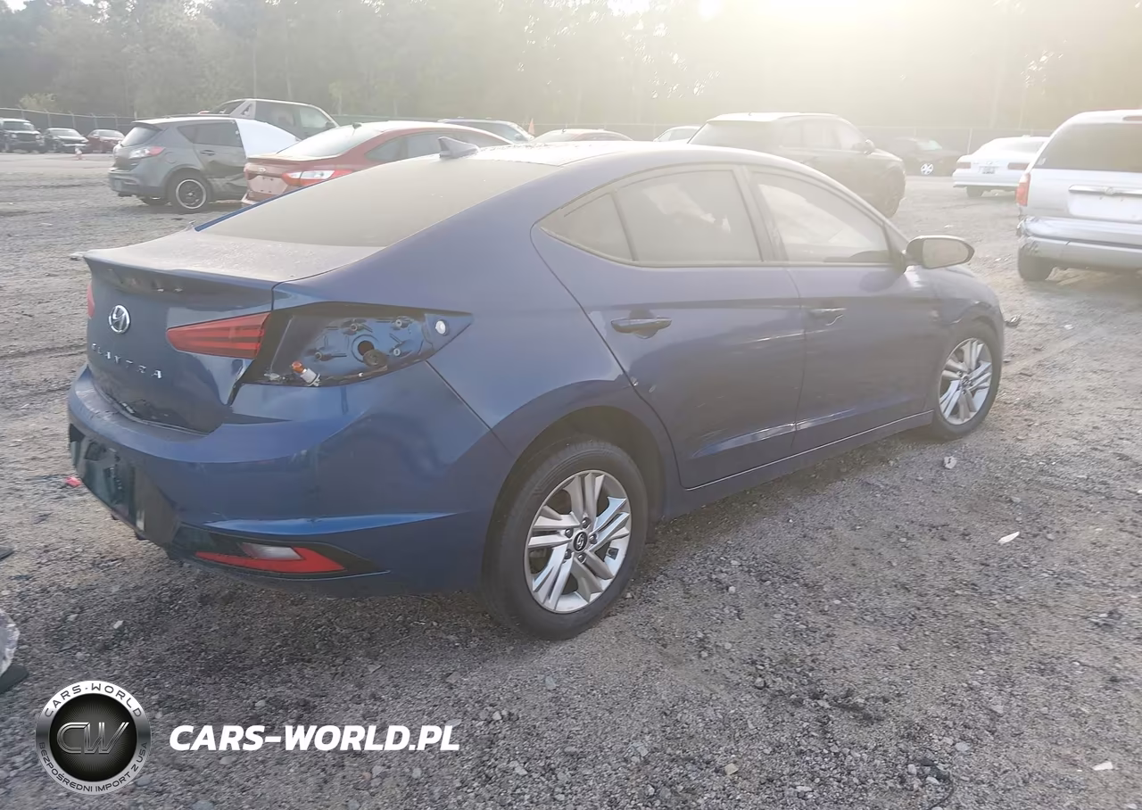2020 Hyundai Elantra Sel VIN:5NPD84LF8LH608440 - 4