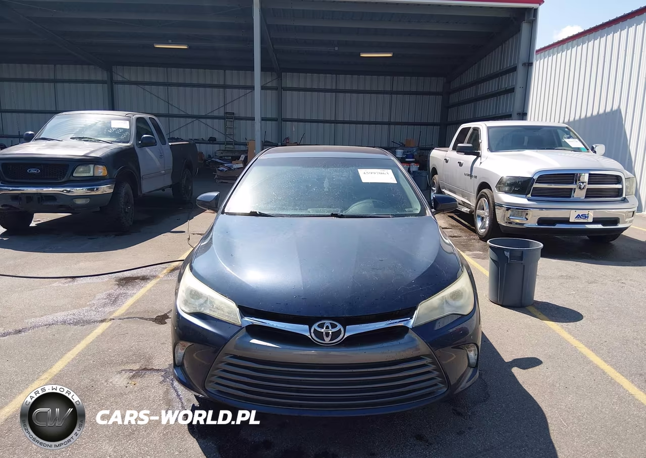 2016 Toyota Camry Le VIN:4T4BF1FK3GR574926 - 12