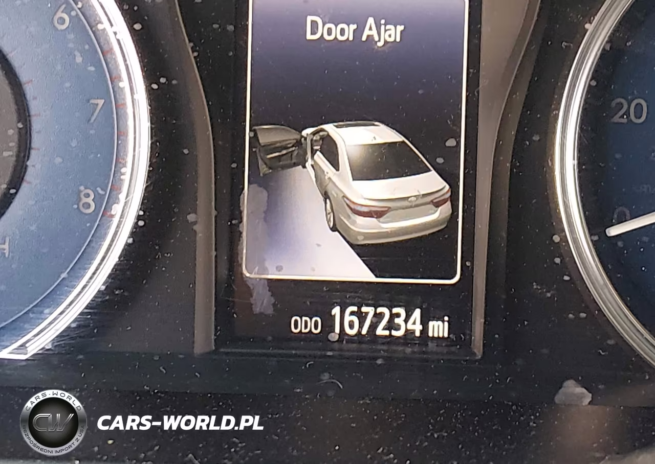 2016 Toyota Camry Le VIN:4T4BF1FK3GR574926 - 15