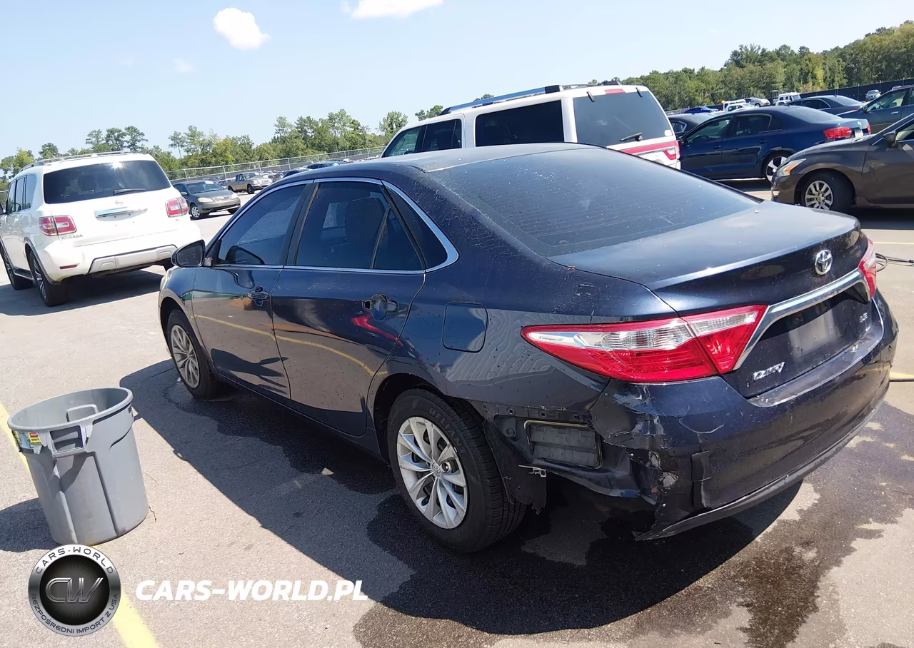 2016 Toyota Camry Le VIN:4T4BF1FK3GR574926 - 3