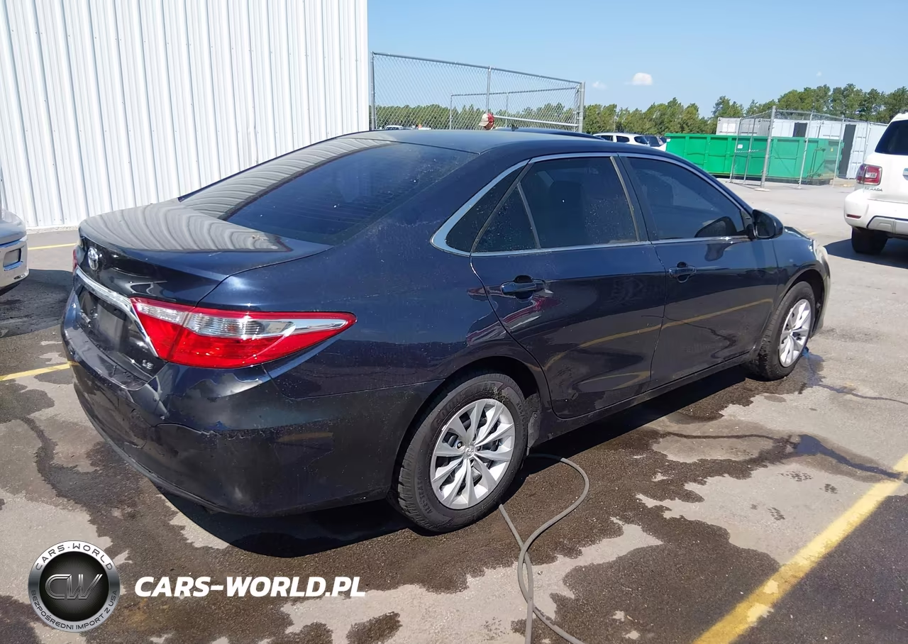 2016 Toyota Camry Le VIN:4T4BF1FK3GR574926 - 4