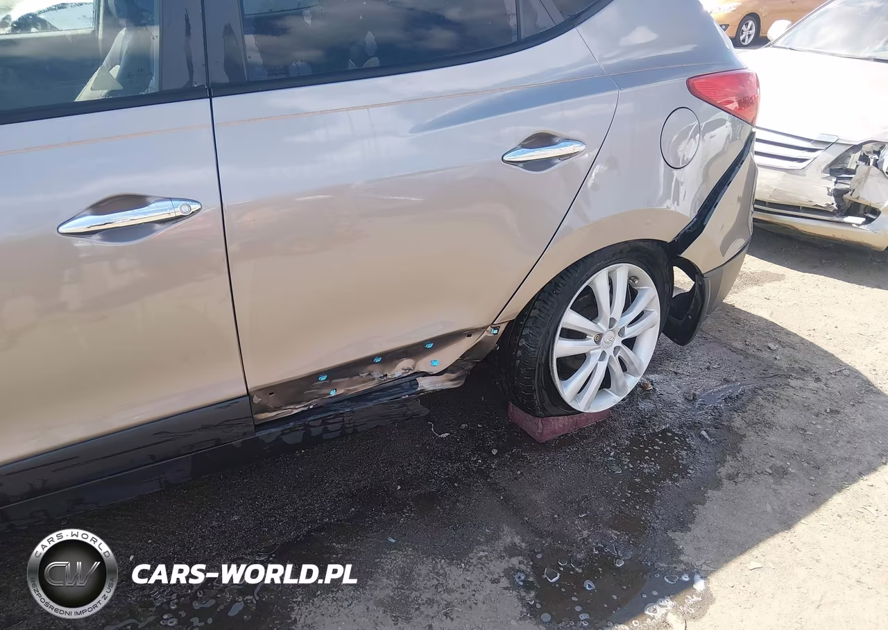 2012 Hyundai Tucson Limited VIN:KM8JU3AC3CU435462 - 18