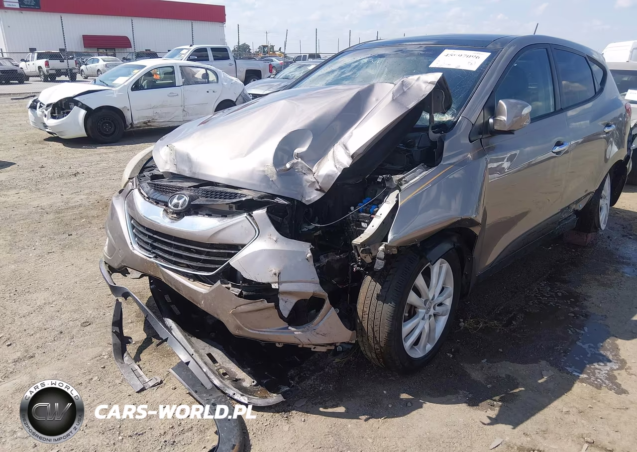 2012 Hyundai Tucson Limited VIN:KM8JU3AC3CU435462 - 6