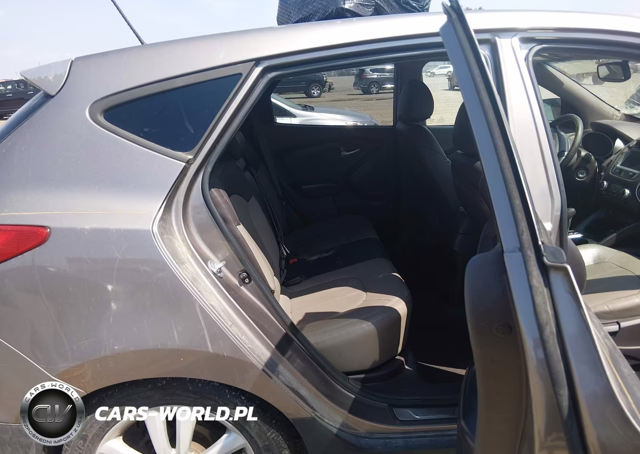 2012 Hyundai Tucson Limited VIN:KM8JU3AC3CU435462 - 8